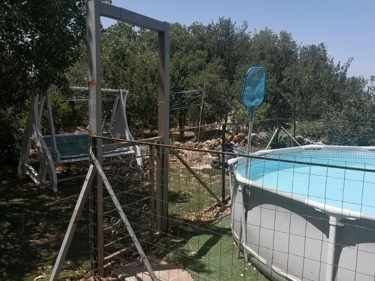 בקתת עץ בחורש במנות - דום גיאודזי - Wooden cabin in מנות מראה חיצוני תמונה