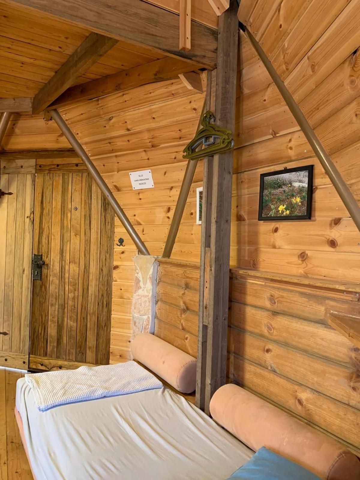 בקתת עץ בחורש במנות - דום גיאודזי - Wooden cabin in מנות מראה חיצוני תמונה